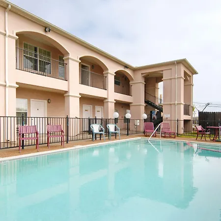 Super 8 By Wyndham Greenville-2
