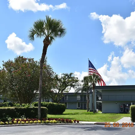 Super 8 By Wyndham Ocala I-75-2