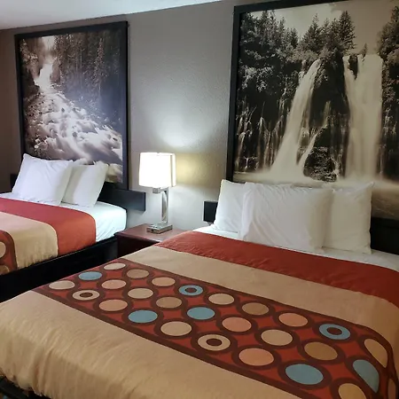 Super 8 By Wyndham Kansas City At Barry Road/Airport-2
