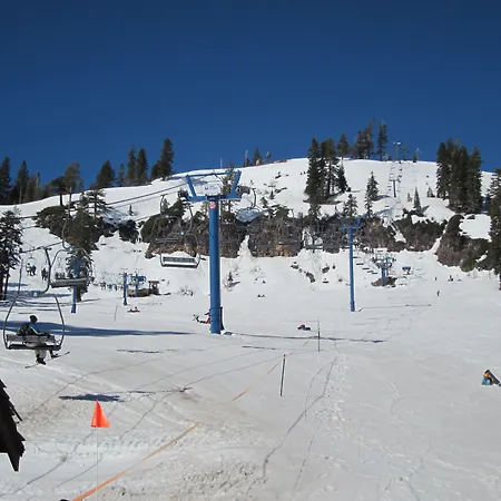 Truckee Donner Lodge-2