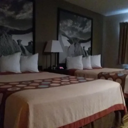 Super 8 By Wyndham Taos-3