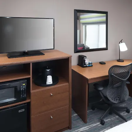Hampton Inn & Suites Chicago North Shore-2