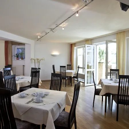 Hotel Am Braunen Hirsch-2