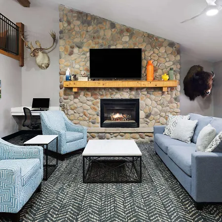 Americinn By Wyndham Stuart-2