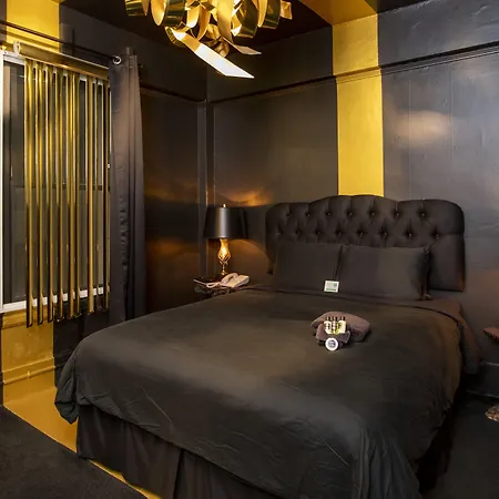 Hotel Des Arts-3