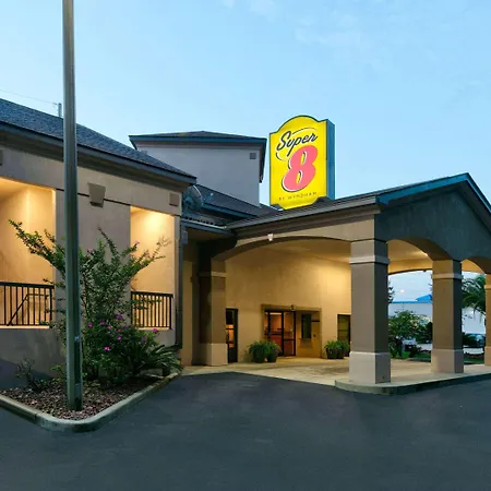 Super 8 By Wyndham Diberville Biloxi Area-2