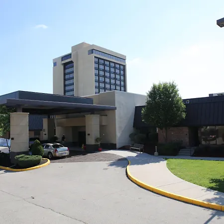 Delta Hotels By Marriott Cincinnati Sharonville-2