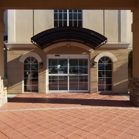 Comfort Suites Near University-2