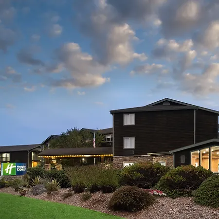 Holiday Inn Express Fort Bragg By Ihg-2