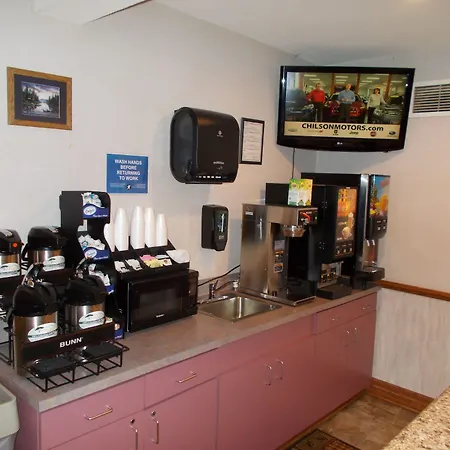 Northwoods Best Inn - Chetek-3