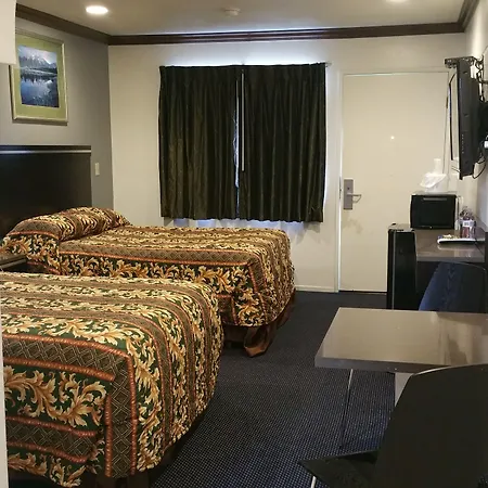 Starlight Inn Huntington Beach-3