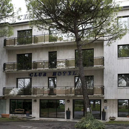 Club Hotel-2