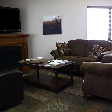 Super 8 By Wyndham Jamestown-3