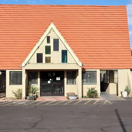 Super 8 By Wyndham Albuquerque Downtown-3