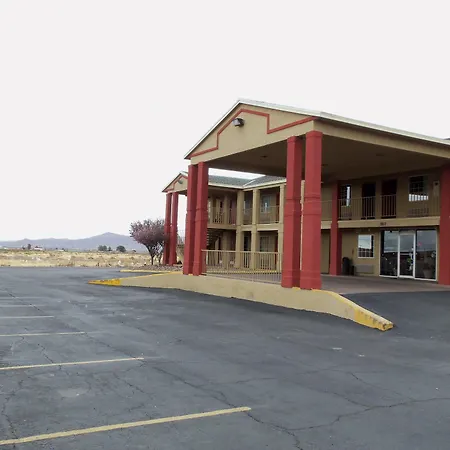Super 8 By Wyndham Van Horn-3