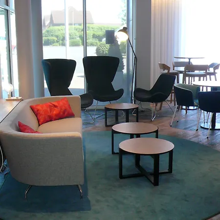 Holiday Inn Express Oxford Kassam Stadium By Ihg-3