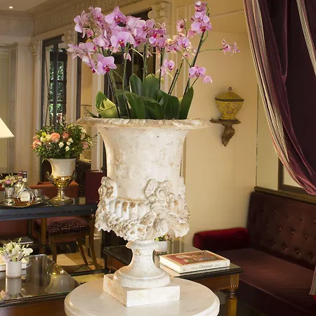 Hotel Des Grands Hommes-3