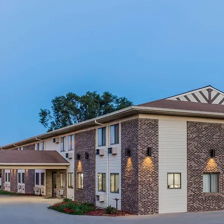 Super 8 By Wyndham Madison-2