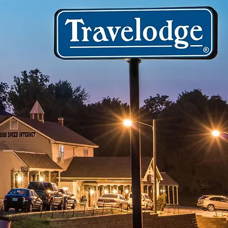 Travelodge By Wyndham Airport Platte City-2