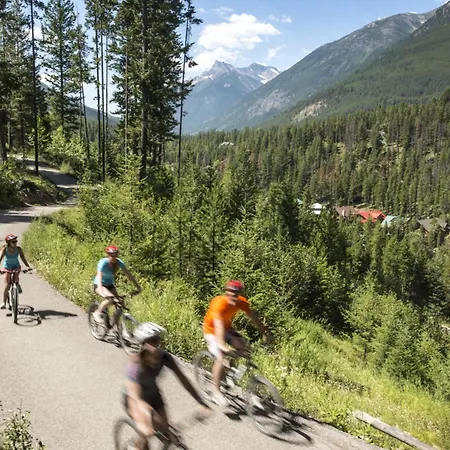 Panorama Mountain Resort - Ski Tip / Tamarack Condos-2