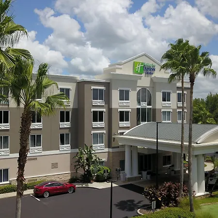 Holiday Inn Express And Suites Tampa I-75 At Bruce B. Downs By Ihg-2
