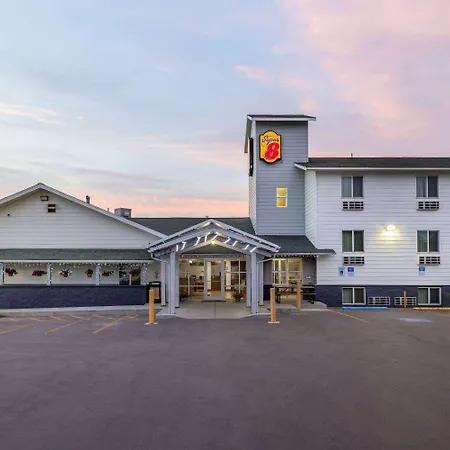 Super 8 By Wyndham Belgrade/Bozeman Airport-3