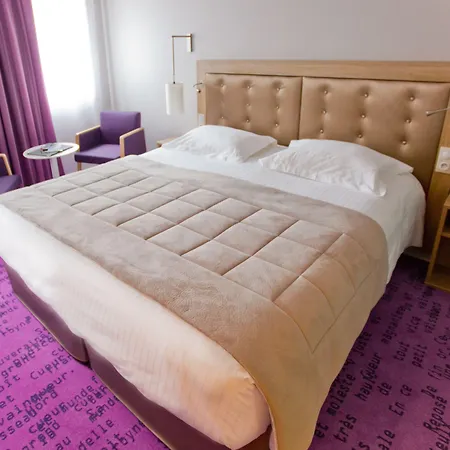 Hotel Anne De Bretagne-3