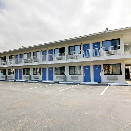 Motel 6-Santa Barbara, Ca - Beach-2
