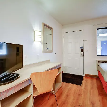 Motel 6-Southington, Ct - Hartford-2