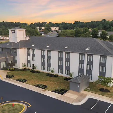 Spark By Hilton Fredericksburg Southpoint-2