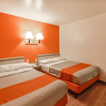 Motel 6-Huntsville, Tx-2