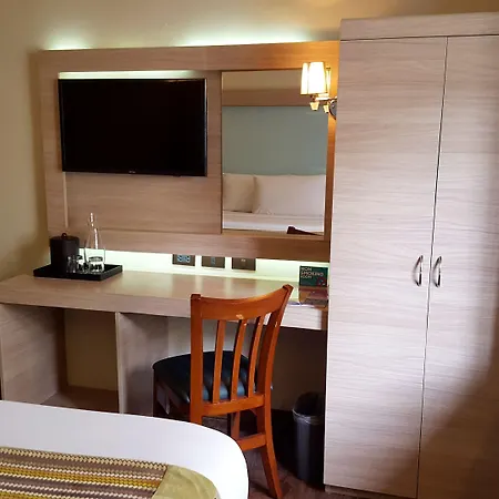 Microtel By Wyndham Baguio-2