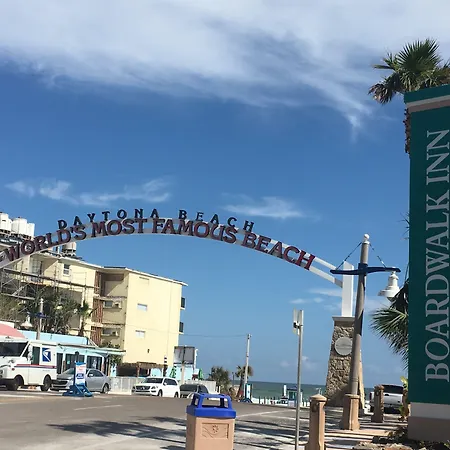 Boardwalk Inn And Suites-2