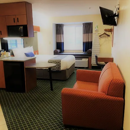 Microtel Inn & Suites By Wyndham Augusta/Riverwatch-3