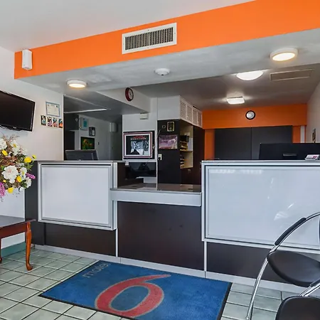 Motel 6-Mitchell, Sd-3