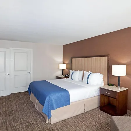Holiday Inn Hotel & Suites Surrey East - Cloverdale By Ihg-2