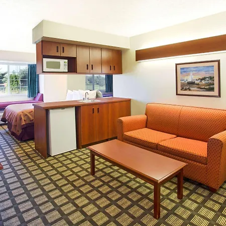 Microtel Inn & Suites By Wyndham Holland-3