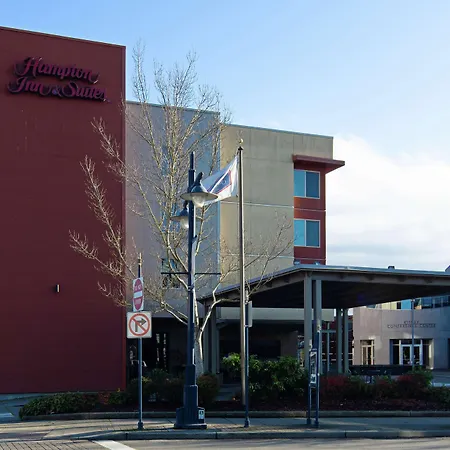 Hampton Inn & Suites Bremerton-3