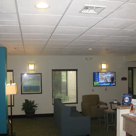 Best Western Plus Springfield Airport Inn-2