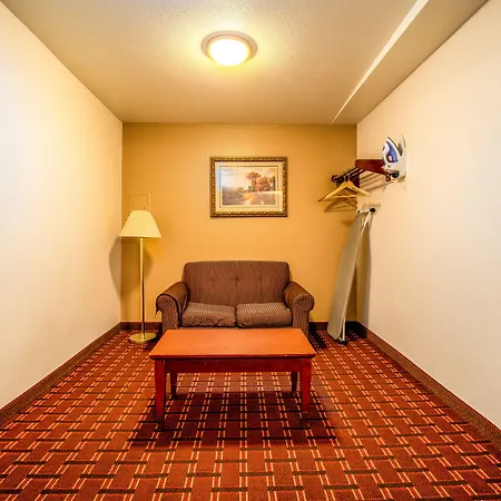 Regency Inn & Suites Downey-3