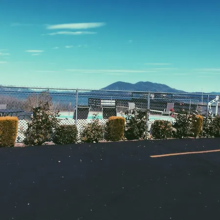 Regency Inn Lakeport-2