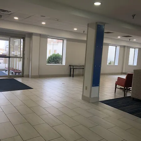 Holiday Inn Express And Suites Pittsburgh West Mifflin By Ihg-3