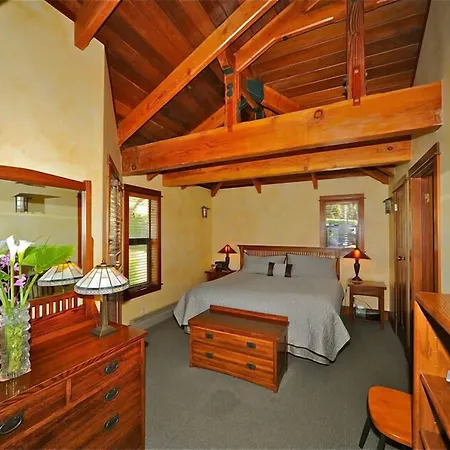 Elk Cove Inn & Spa-2