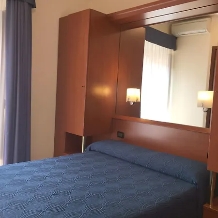Hotel Aurora-2