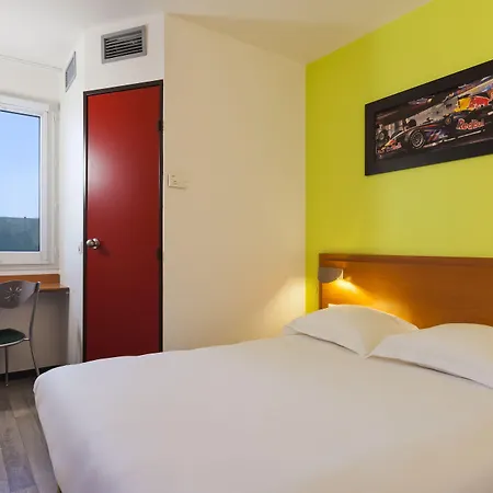 Enzo Hotels Chalons en Champagne-2