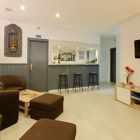 Dinya Lisbon Hotel&Lounge Bar-3