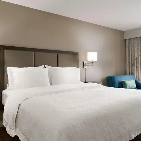 Hampton Inn Stow-3