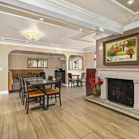 Lemon Tree Hotel And Suites-2