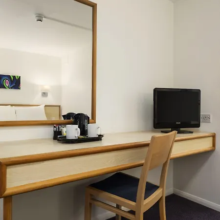 Days Inn Bridgend Cardiff-2