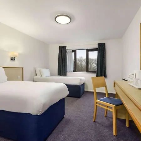 Days Inn Bridgend Cardiff-3